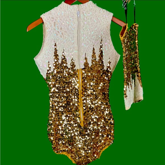 Majorette Costume w/ Pull on sleeves ~ Gold & White Sequins ~ Vintage - Picture 3 of 8
